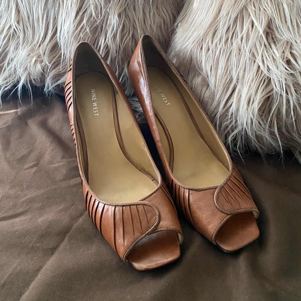 NINE WEST Wedge Peekaboo Shoes